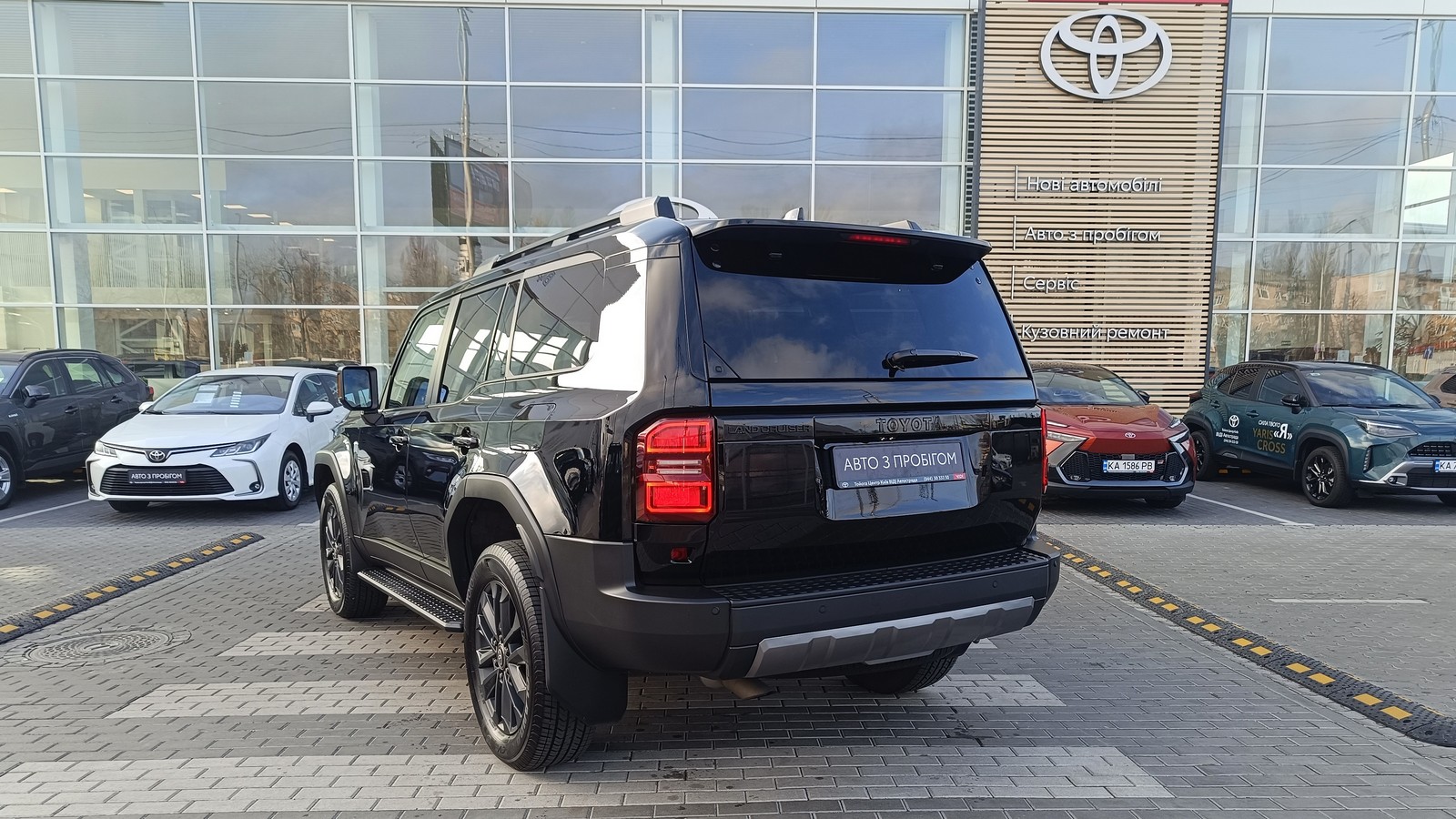 Toyota LAND CRUISER PRADO 2024 року з пробігом 33916 км, Універсал, Тойота Центр Київ "ВіДі Автострада", м.Київ - 2740000 ГРН | Фото № 2