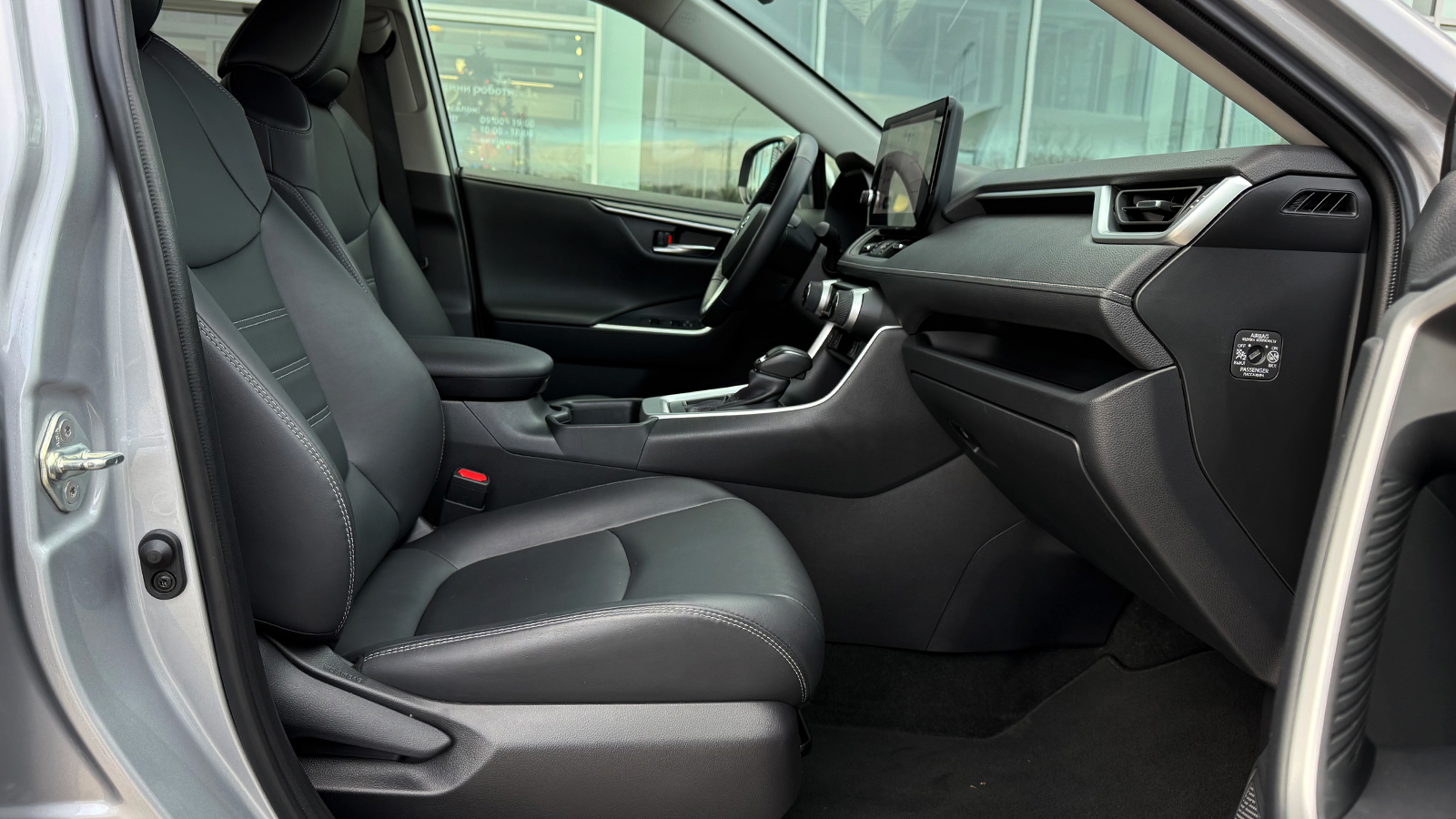 Toyota RAV4 2023 року з пробігом 21907 км, Універсал, Тойота Центр Рівне "Агат Авто", м.Рівне - 1472780 ГРН | Фото № 6