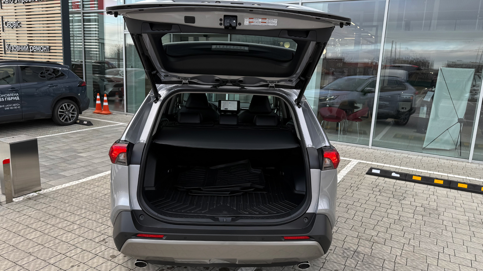 Toyota RAV4 2023 року з пробігом 21907 км, Універсал, Тойота Центр Рівне "Агат Авто", м.Рівне - 1472780 ГРН | Фото № 10