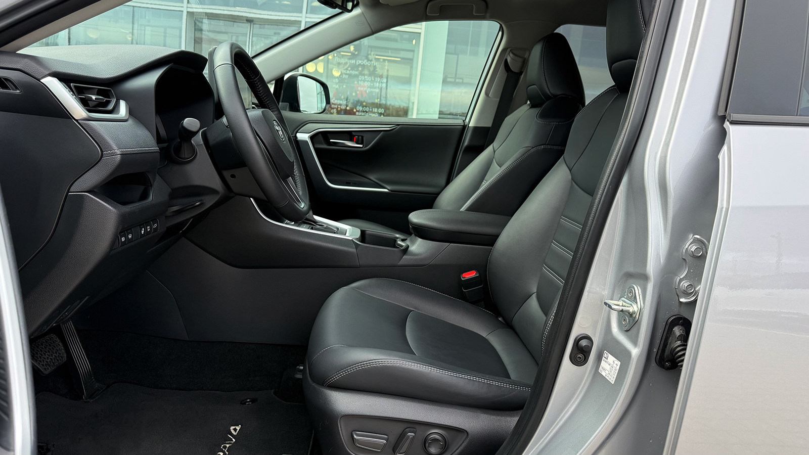 Toyota RAV4 2023 року з пробігом 21907 км, Універсал, Тойота Центр Рівне "Агат Авто", м.Рівне - 1472780 ГРН | Фото № 12