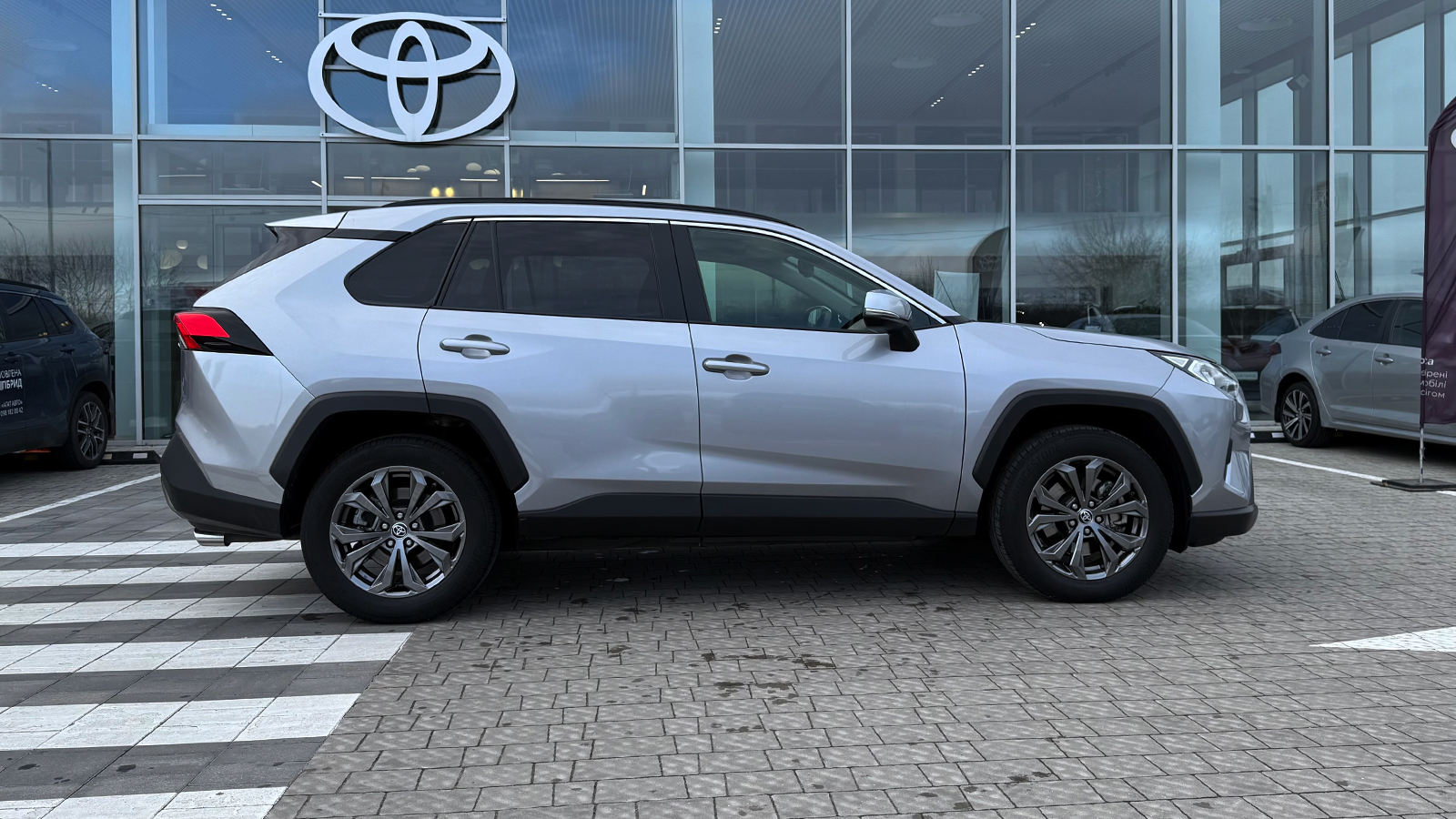 Toyota RAV4 2023 року з пробігом 21907 км, Універсал, Тойота Центр Рівне "Агат Авто", м.Рівне - 1472780 ГРН | Фото № 17