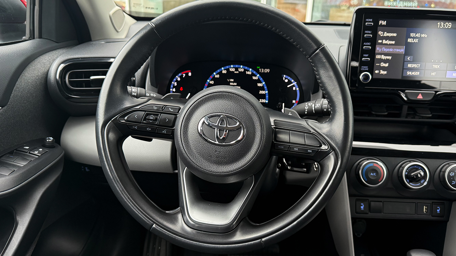 Toyota YARIS CROSS 2022 року, Хетчбек, Тойота Центр Рівне "Агат Авто", м.Рівне | Фото № 13 Toyota YARIS CROSS 2022 року з пробігом 38108 км, Хетчбек, Тойота Центр Рівне "Агат Авто", м.Рівне - 1053270 ГРН | Фото № 13