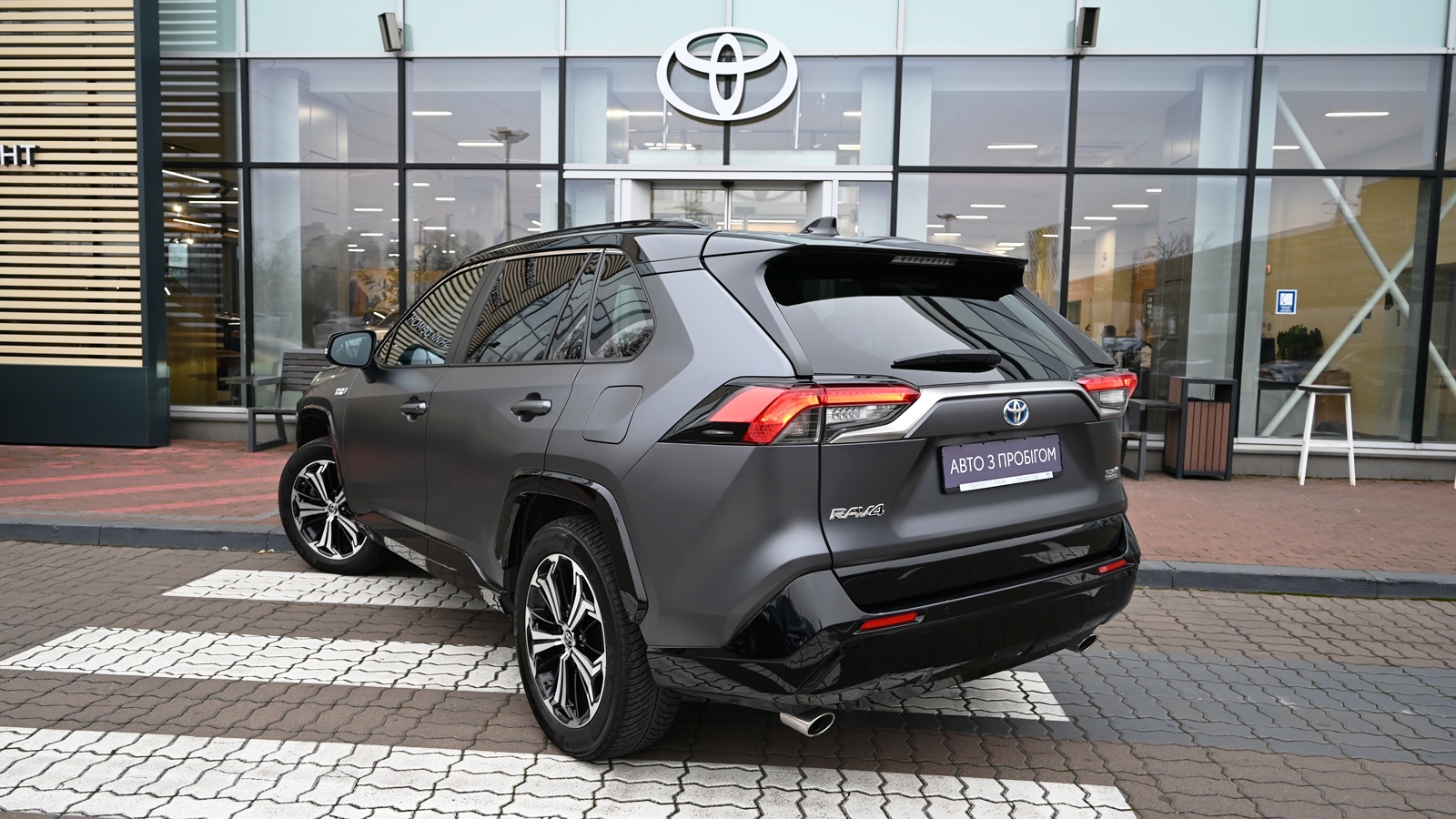 Toyota RAV4 Plug-In 2022 року, Універсал, Тойота Центр Київ "Сіті Плаза", м.Київ | Фото № 2 Toyota RAV4 Plug-In 2022 року з пробігом 105103 км, Універсал, Тойота Центр Київ "Сіті Плаза", м.Київ - 1837875 ГРН | Фото № 2