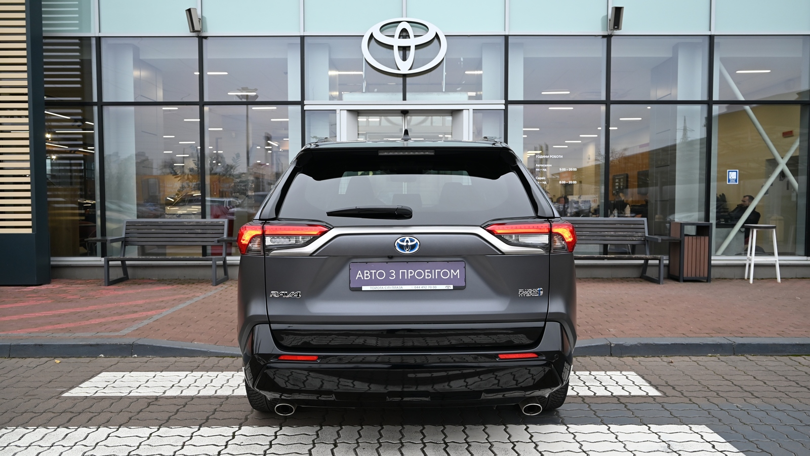 Toyota RAV4 Plug-In 2022 року, Універсал, Тойота Центр Київ "Сіті Плаза", м.Київ | Фото № 4 Toyota RAV4 Plug-In 2022 року з пробігом 105103 км, Універсал, Тойота Центр Київ "Сіті Плаза", м.Київ - 1837875 ГРН | Фото № 4