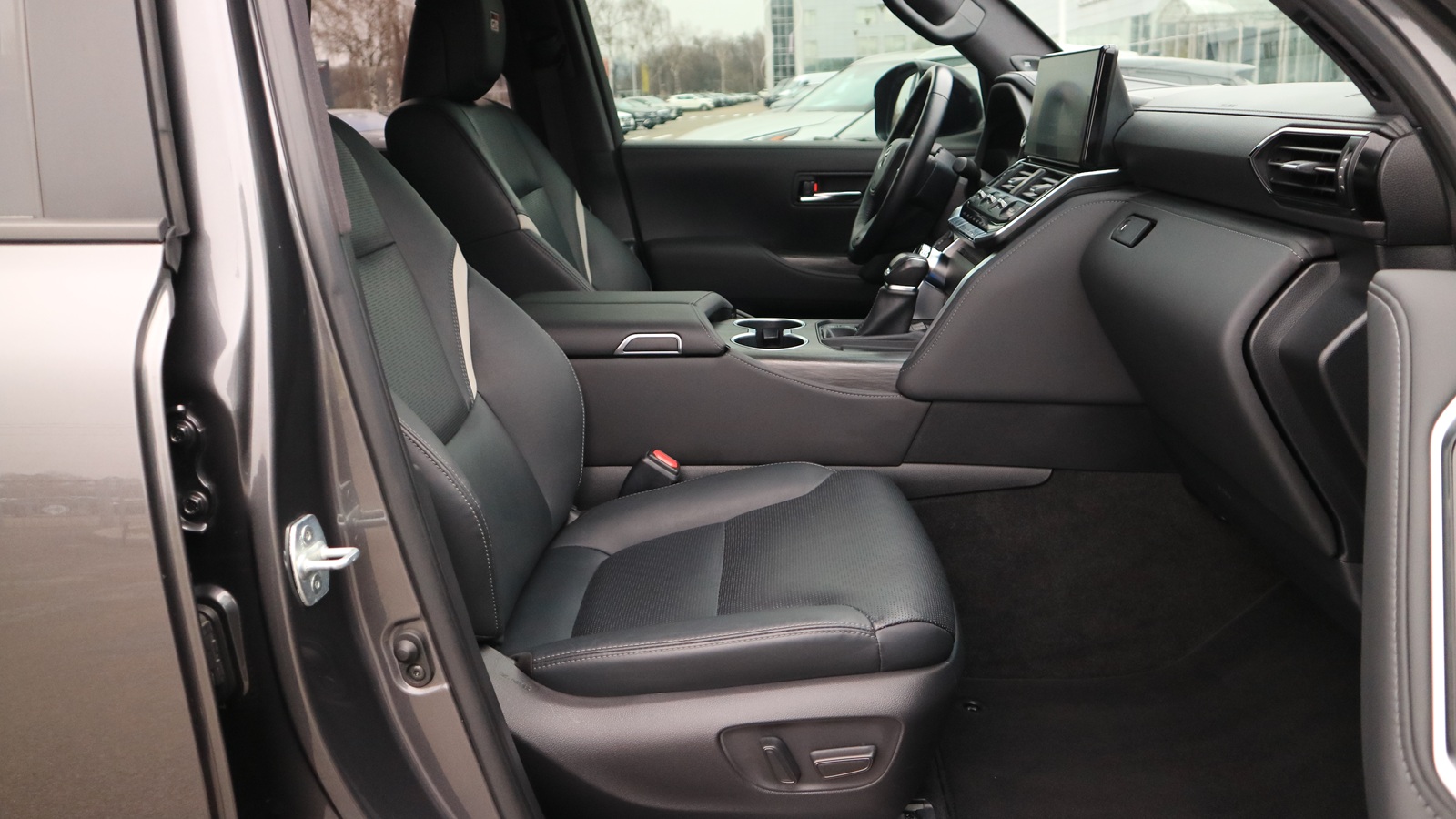 Toyota LAND CRUISER 2021 року, Універсал, Тойота Центр Київ "Автосаміт Укравто Столичне", м.Київ | Фото № 6 Toyota LAND CRUISER 2021 року з пробігом 51182 км, Універсал, Тойота Центр Київ "Автосаміт Укравто Столичне", м.Київ - 3178000 ГРН | Фото № 6