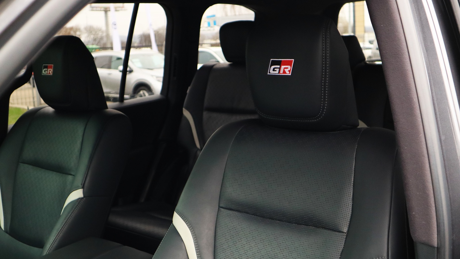 Toyota LAND CRUISER 2021 року, Універсал, Тойота Центр Київ "Автосаміт Укравто Столичне", м.Київ | Фото № 16 Toyota LAND CRUISER 2021 року з пробігом 51182 км, Універсал, Тойота Центр Київ "Автосаміт Укравто Столичне", м.Київ - 3178000 ГРН | Фото № 16