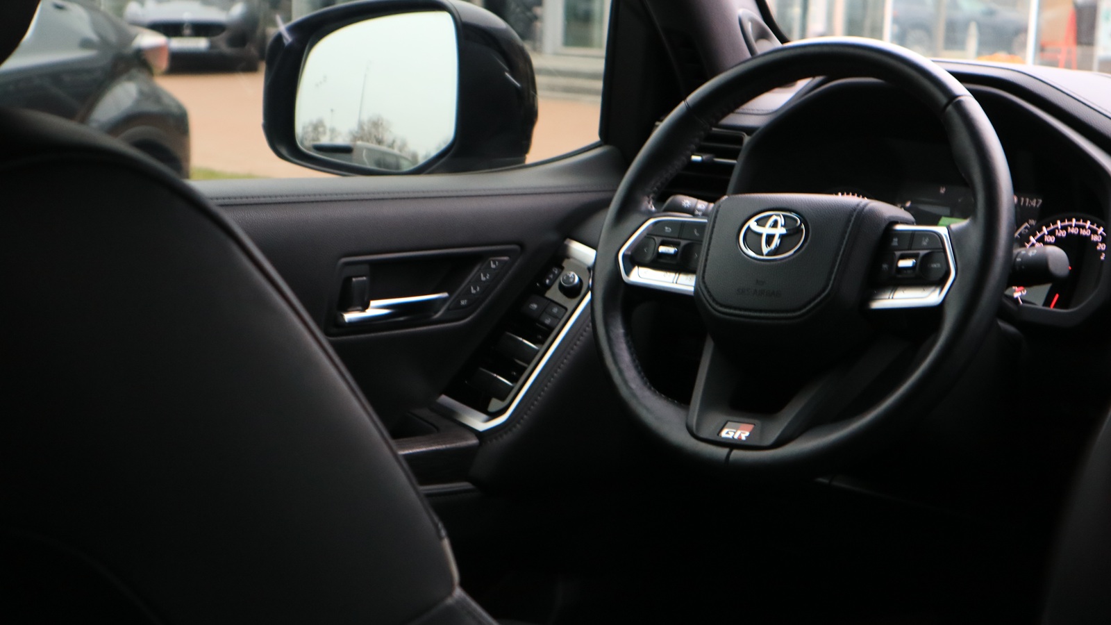 Toyota LAND CRUISER 2021 року, Універсал, Тойота Центр Київ "Автосаміт Укравто Столичне", м.Київ | Фото № 22 Toyota LAND CRUISER 2021 року з пробігом 51182 км, Універсал, Тойота Центр Київ "Автосаміт Укравто Столичне", м.Київ - 3178000 ГРН | Фото № 22