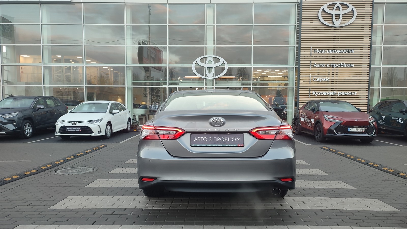 Toyota CAMRY 2021 року, Седан, Тойота Центр Київ "ВіДі Автострада", м.Київ | Фото № 4 Toyota CAMRY 2021 року з пробігом 37137 км, Седан, Тойота Центр Київ "ВіДі Автострада", м.Київ - 1128000 ГРН | Фото № 4