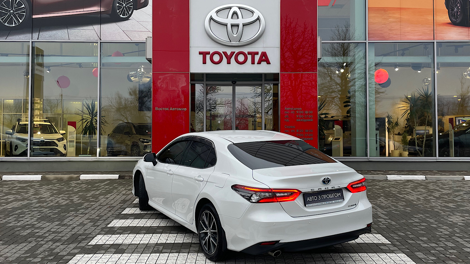 Toyota CAMRY 2021 року, Седан, Тойота Центр Запоріжжя "Восток Автомир", м.Запоріжжя | Фото № 2 Toyota CAMRY 2021 року з пробігом 95718 км, Седан, Тойота Центр Запоріжжя "Восток Автомир", м.Запоріжжя - 1358400 ГРН | Фото № 2