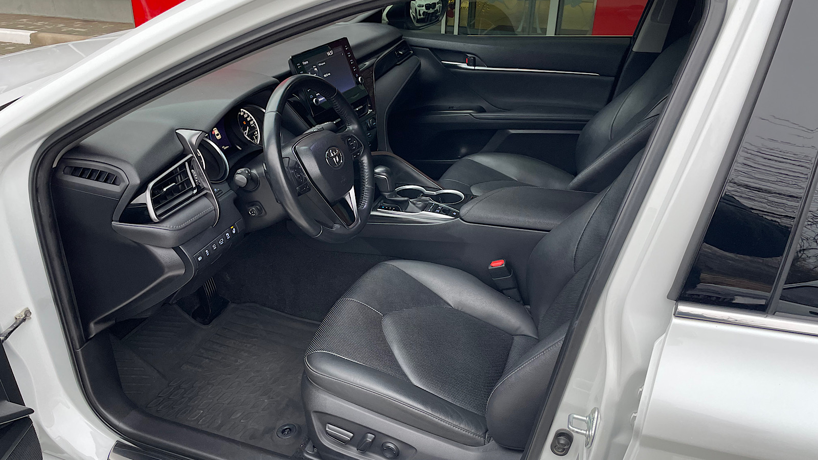 Toyota CAMRY 2021 року, Седан, Тойота Центр Запоріжжя "Восток Автомир", м.Запоріжжя | Фото № 12 Toyota CAMRY 2021 року з пробігом 95718 км, Седан, Тойота Центр Запоріжжя "Восток Автомир", м.Запоріжжя - 1358400 ГРН | Фото № 12