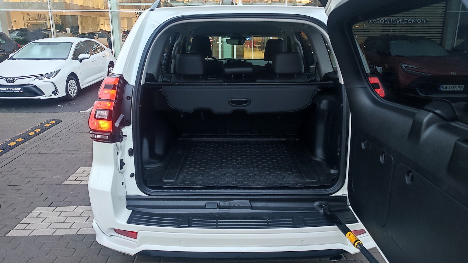 Toyota LAND CRUISER PRADO 2022 року, Універсал, Тойота Центр Київ "ВіДі Автострада", м.Київ | Фото № 10 Toyota LAND CRUISER PRADO 2022 року з пробігом 39176 км, Універсал, Тойота Центр Київ "ВіДі Автострада", м.Київ - 2623000 ГРН | Фото № 10