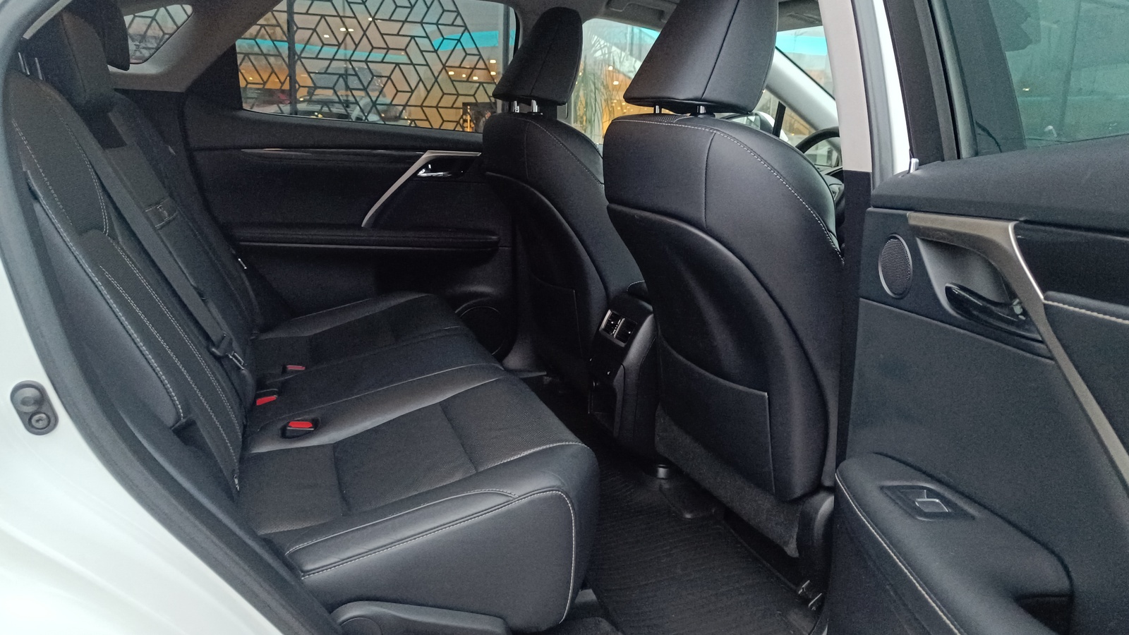 Lexus RX 2018 року з пробігом 168967 км, Універсал, Лексус Київ Захід, м.Київ - 1248000 ГРН | Фото № 7