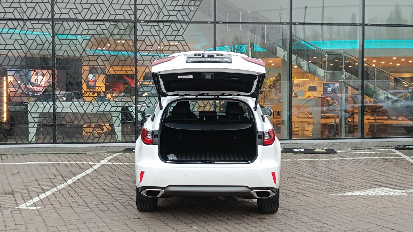 Lexus RX 2018 року з пробігом 168967 км, Універсал, Лексус Київ Захід, м.Київ - 1248000 ГРН | Фото № 10