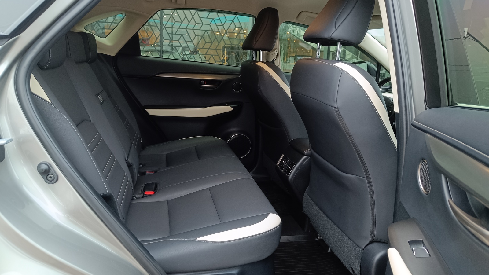 Lexus NX 2020 року з пробігом 36091 км, Універсал, Лексус Київ Захід, м.Київ - 1561000 ГРН | Фото № 7