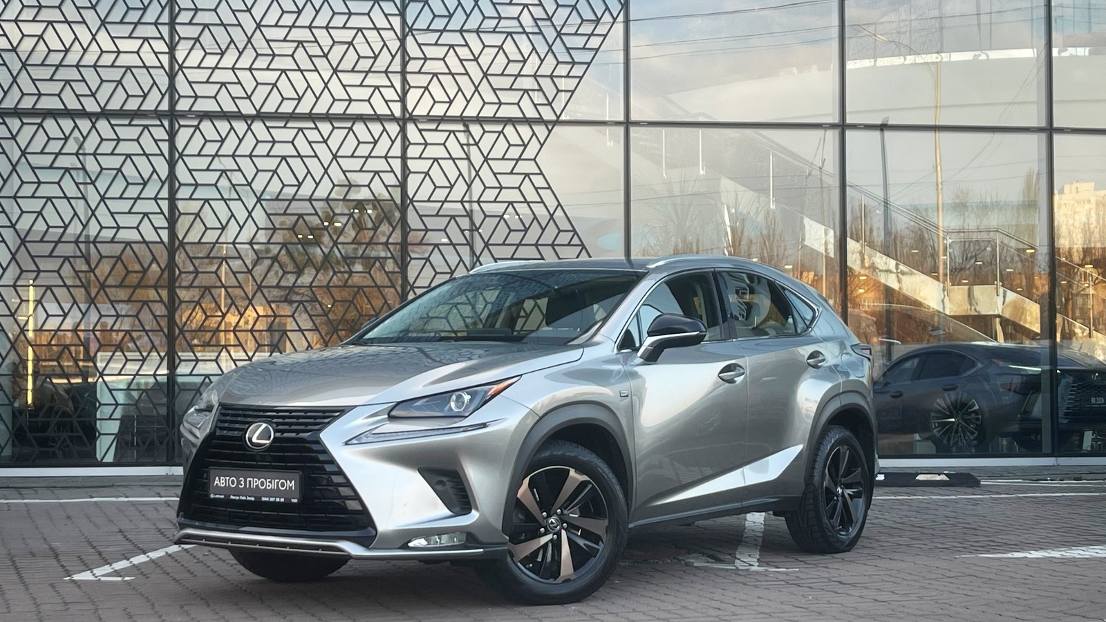 Lexus NX 2020 року, Універсал, Лексус Київ Захід, м.Київ | Фото № 1 Lexus NX 2020 року з пробігом 100728 км, Універсал, Лексус Київ Захід, м.Київ - 1438000 ГРН | Фото № 1