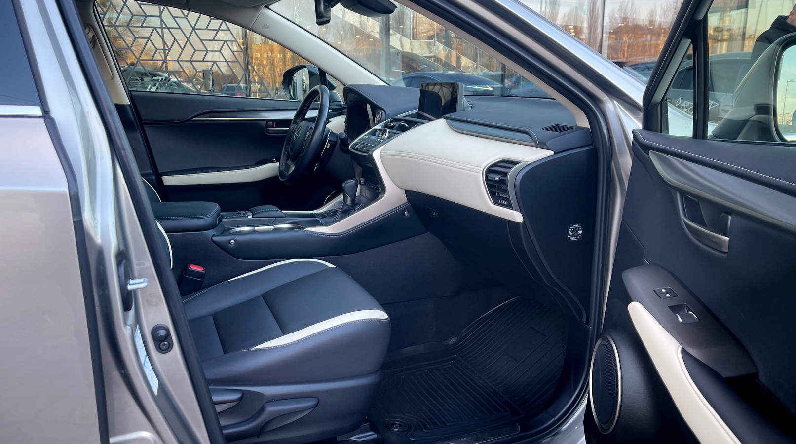 Lexus NX 2020 року, Універсал, Лексус Київ Захід, м.Київ | Фото № 6 Lexus NX 2020 року з пробігом 100728 км, Універсал, Лексус Київ Захід, м.Київ - 1438000 ГРН | Фото № 6