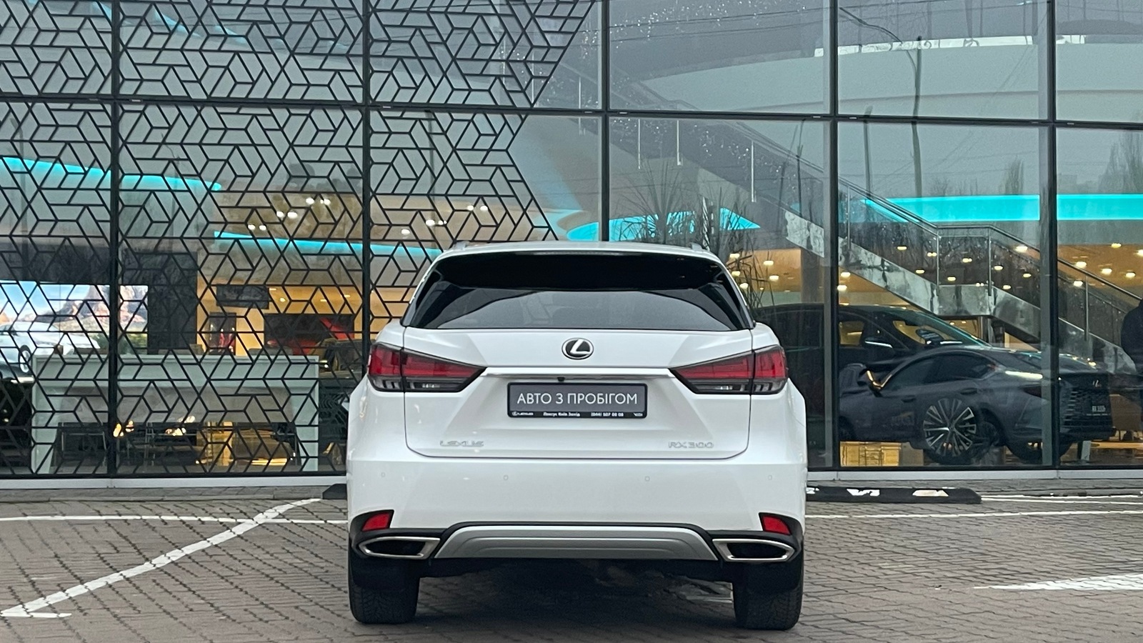 Lexus RX 2019 року з пробігом 73150 км, Універсал, Лексус Київ Захід, м.Київ - 1949000 ГРН | Фото № 4
