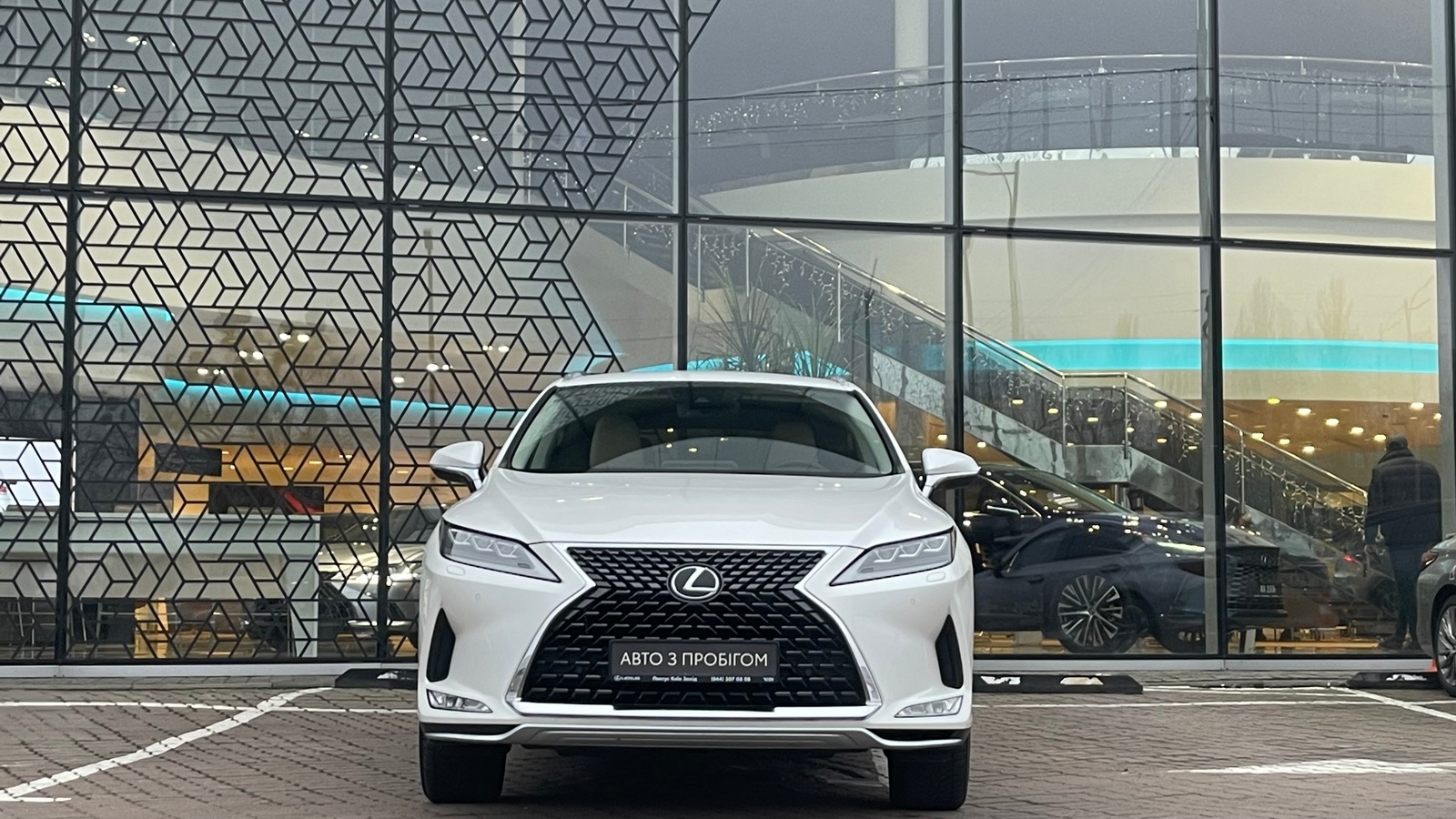 Lexus RX 2019 року з пробігом 73150 км, Універсал, Лексус Київ Захід, м.Київ - 1949000 ГРН | Фото № 5