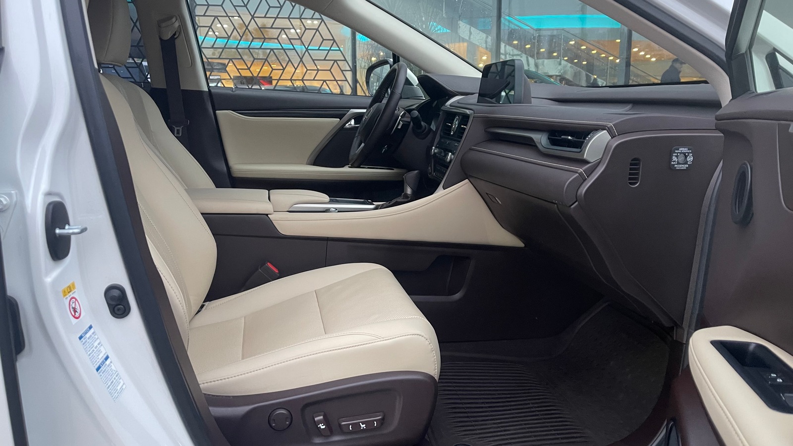 Lexus RX 2019 року з пробігом 73150 км, Універсал, Лексус Київ Захід, м.Київ - 1949000 ГРН | Фото № 6