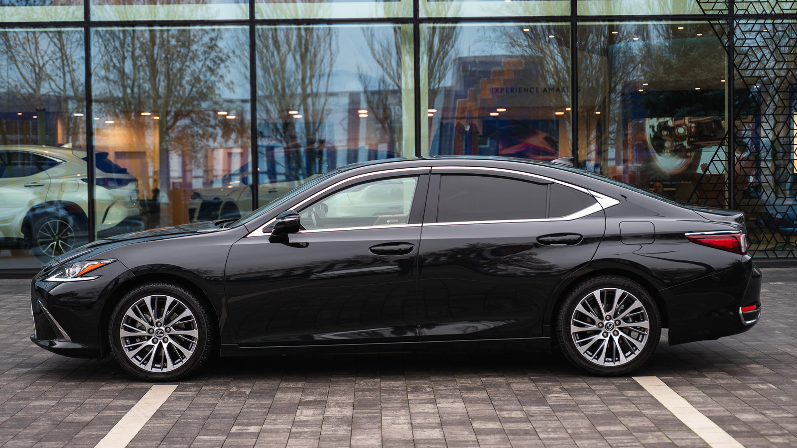 Lexus ES 2021 року з пробігом 42891 км, Седан, Лексус Дніпро, м.Дніпро - 1734300 ГРН | Фото № 3