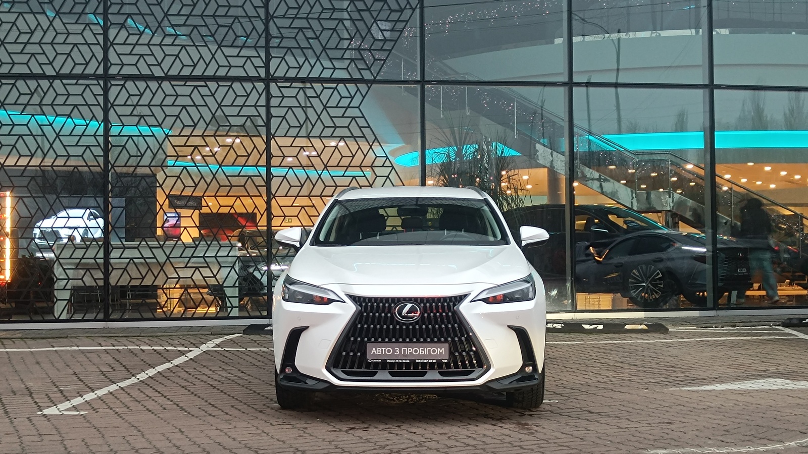 Lexus NX 2022 року з пробігом 38541 км, Універсал, Лексус Київ Захід, м.Київ - 2061000 ГРН | Фото № 5