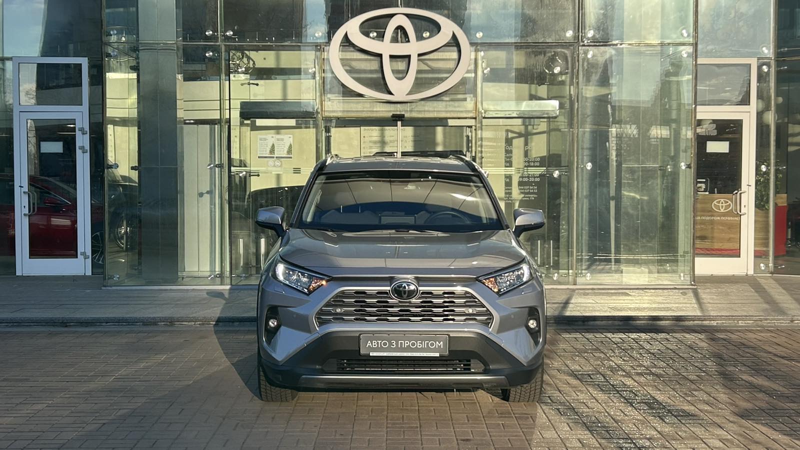 Toyota RAV4 2022 року, Універсал, Тойота Центр Київ "Автосаміт Укравто", м.Київ | Фото № 5 Toyota RAV4 2022 року з пробігом 35752 км, Універсал, Тойота Центр Київ "Автосаміт Укравто", м.Київ - 1410000 ГРН | Фото № 5