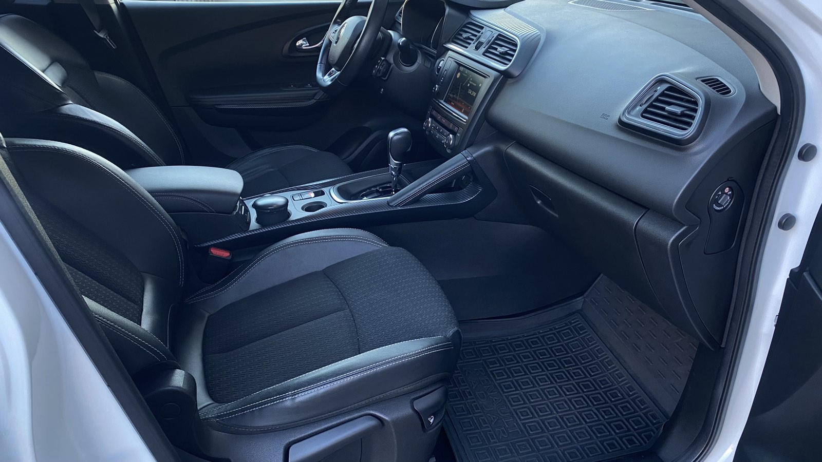 Інші авто RENAULT Kadjar 2017 року, Універсал, Тойота Центр Одеса "ВіДі Пальміра", м.Одеса | Фото № 6 Інші авто RENAULT Kadjar 2017 року з пробігом 99878 км, Універсал, Тойота Центр Одеса "ВіДі Пальміра", м.Одеса - 730000 ГРН | Фото № 6