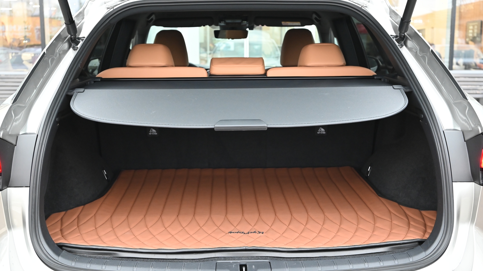 Lexus RX 2023 року, Універсал, Тойота Центр Київ "Сіті Плаза", м.Київ | Фото № 10 Lexus RX 2023 року з пробігом 18300 км, Універсал, Тойота Центр Київ "Сіті Плаза", м.Київ - 2736500 ГРН | Фото № 10