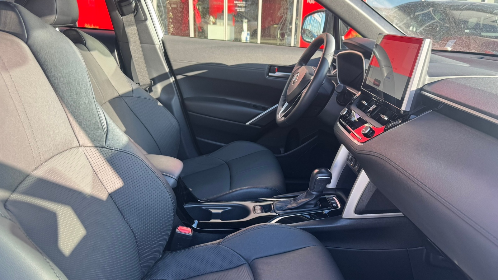 Toyota COROLLA CROSS 2024 року з пробігом 2715 км, Хетчбек, Тойота Центр Івано-Франківськ "Класик-Авто", м.Івано-Франківськ - 1605000 ГРН | Фото № 6