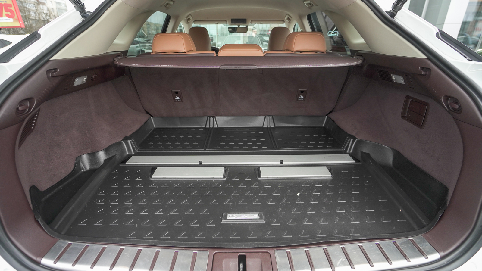 Lexus RX 2017 року, Універсал, Лексус Львів, м.Львів | Фото № 10 Lexus RX 2017 року з пробігом 122587 км, Універсал, Лексус Львів, м.Львів - 1332450 ГРН | Фото № 10