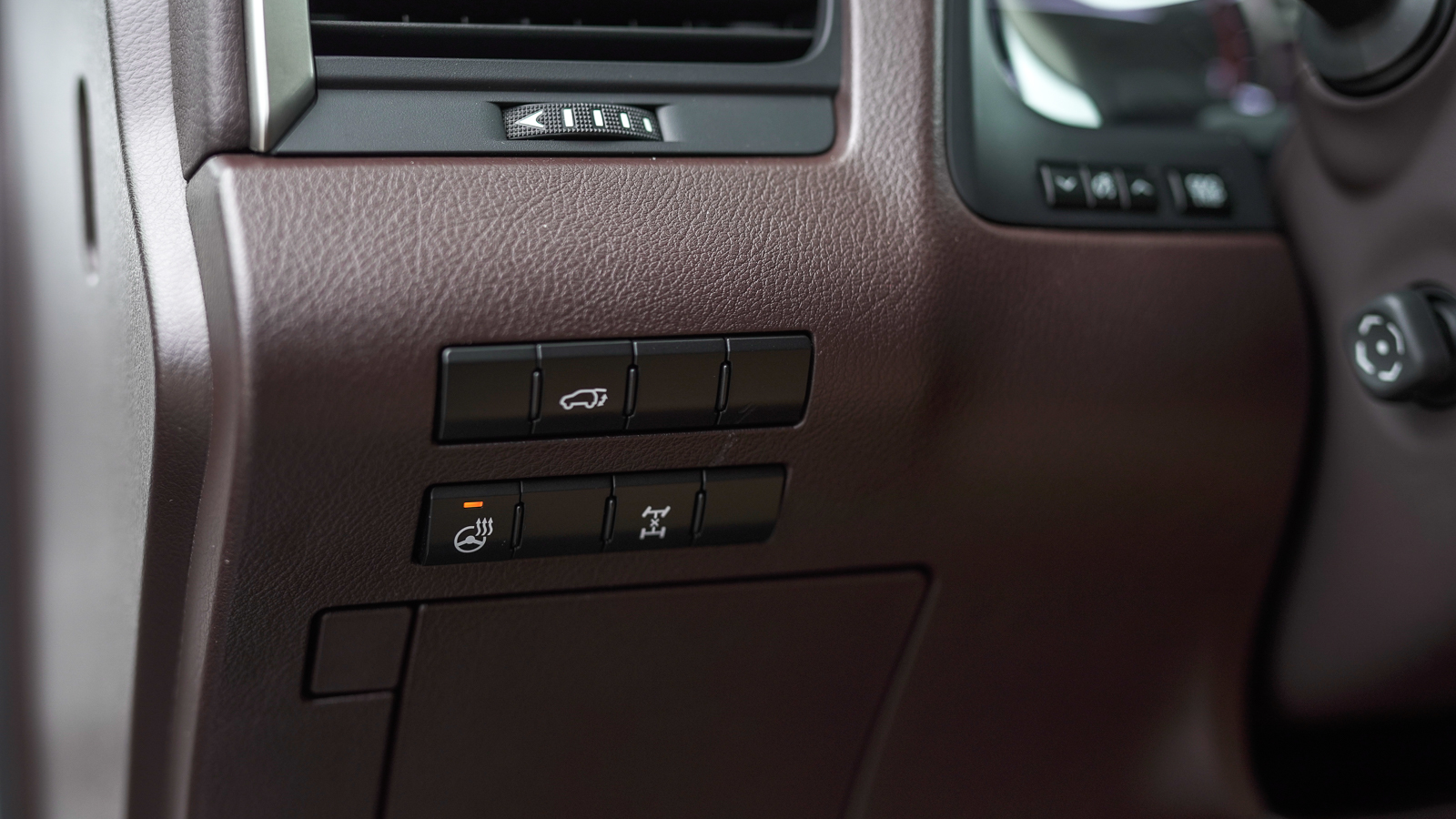 Lexus RX 2017 року, Універсал, Лексус Львів, м.Львів | Фото № 19 Lexus RX 2017 року з пробігом 122587 км, Універсал, Лексус Львів, м.Львів - 1332450 ГРН | Фото № 19