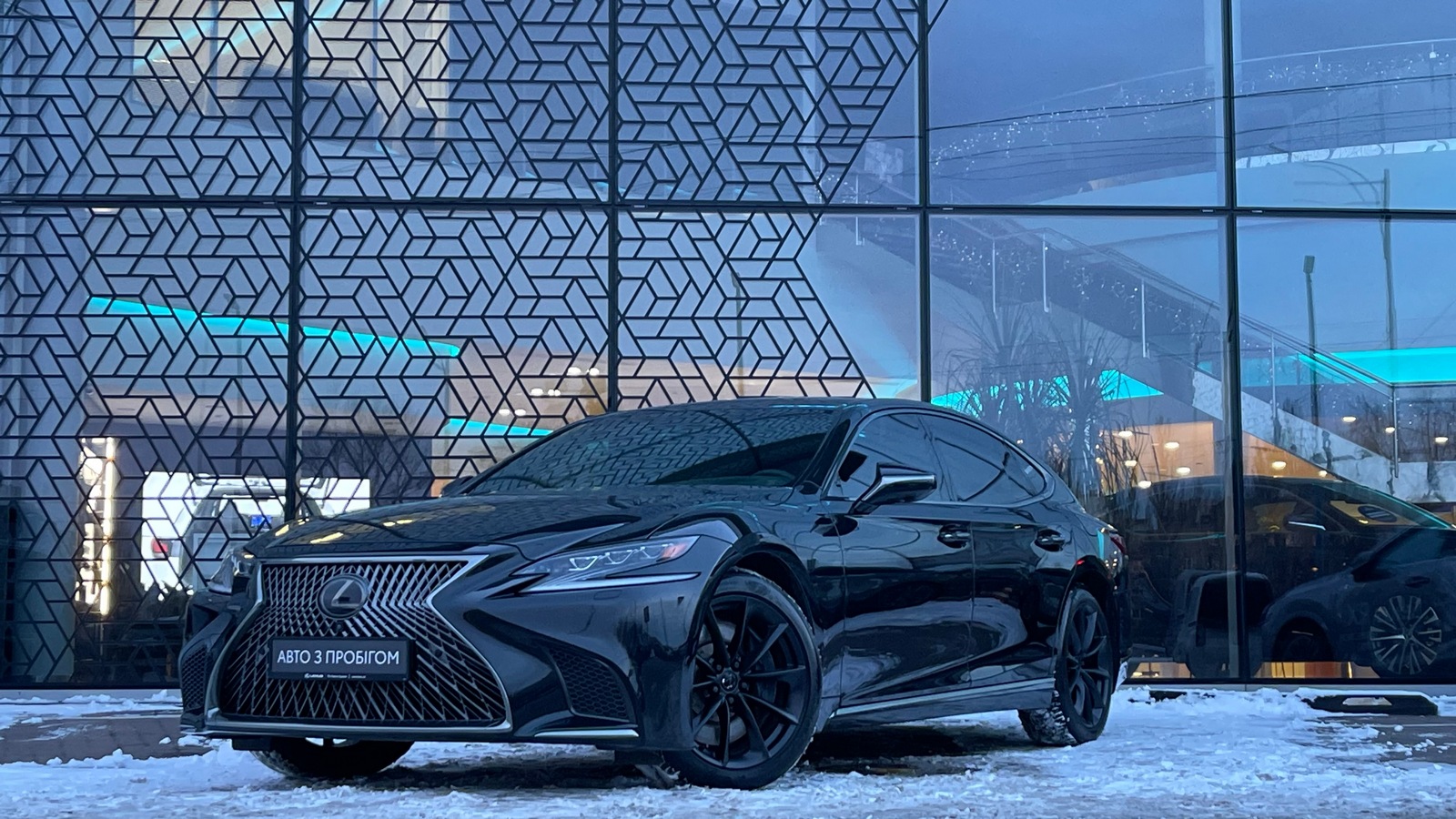 Lexus LS 2018 року з пробігом 29345 км, Седан, Лексус Київ Захід, м.Київ - 3000000 ГРН | Фото № 1