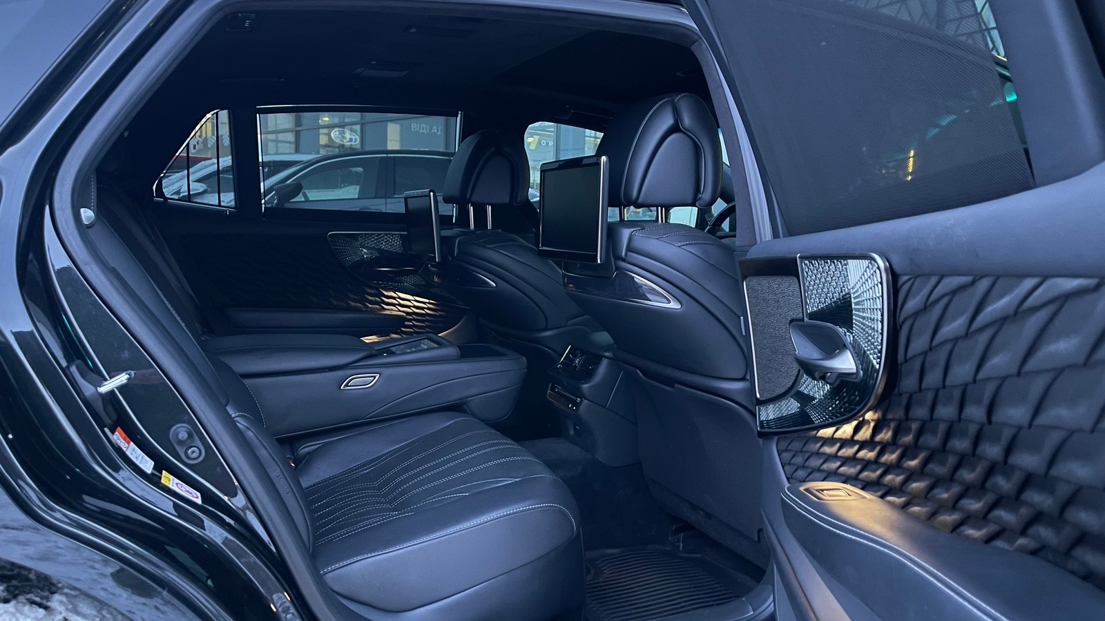 Lexus LS 2018 року з пробігом 29345 км, Седан, Лексус Київ Захід, м.Київ - 3000000 ГРН | Фото № 7