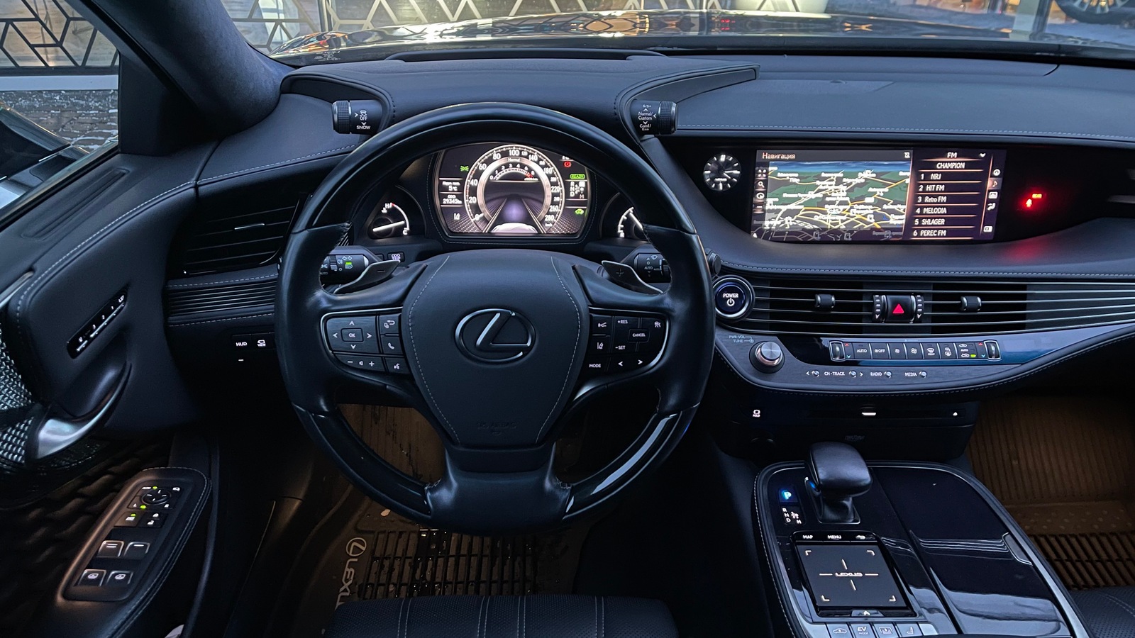 Lexus LS 2018 року з пробігом 29345 км, Седан, Лексус Київ Захід, м.Київ - 3000000 ГРН | Фото № 9