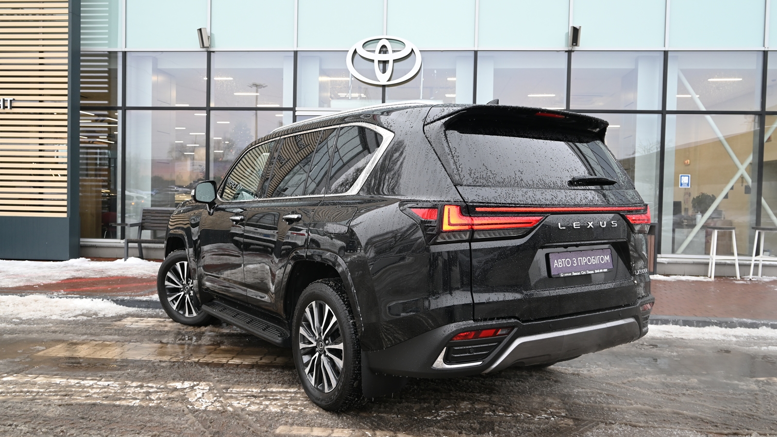 Lexus LX 2024 року з пробігом 66016 км, Універсал, Тойота Центр Київ "Сіті Плаза", м.Київ - 4872000 ГРН | Фото № 2