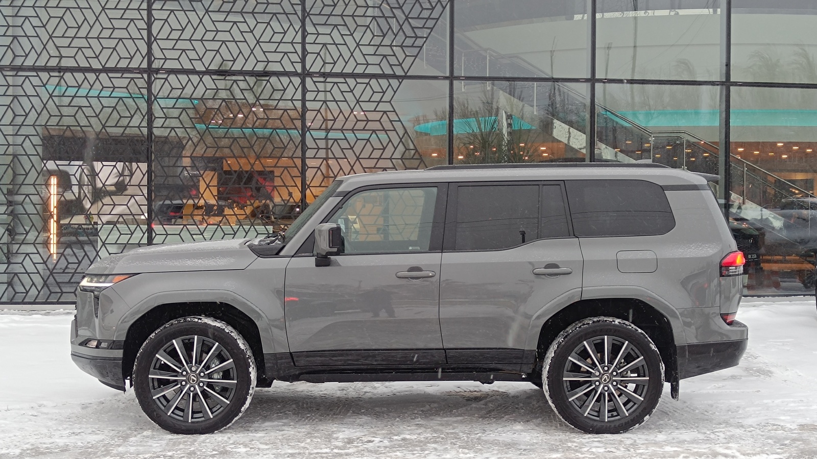 Lexus GX 2024 року з пробігом 6696 км, Універсал, Лексус Київ Захід, м.Київ - 4109000 ГРН | Фото № 3