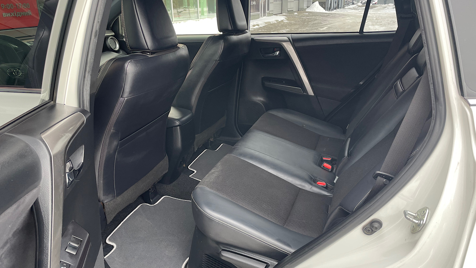 Toyota RAV4 2018 року з пробігом 198076 км, Універсал, Тойота Центр Запоріжжя "Восток Автомир", м.Запоріжжя - 868957 ГРН | Фото № 11