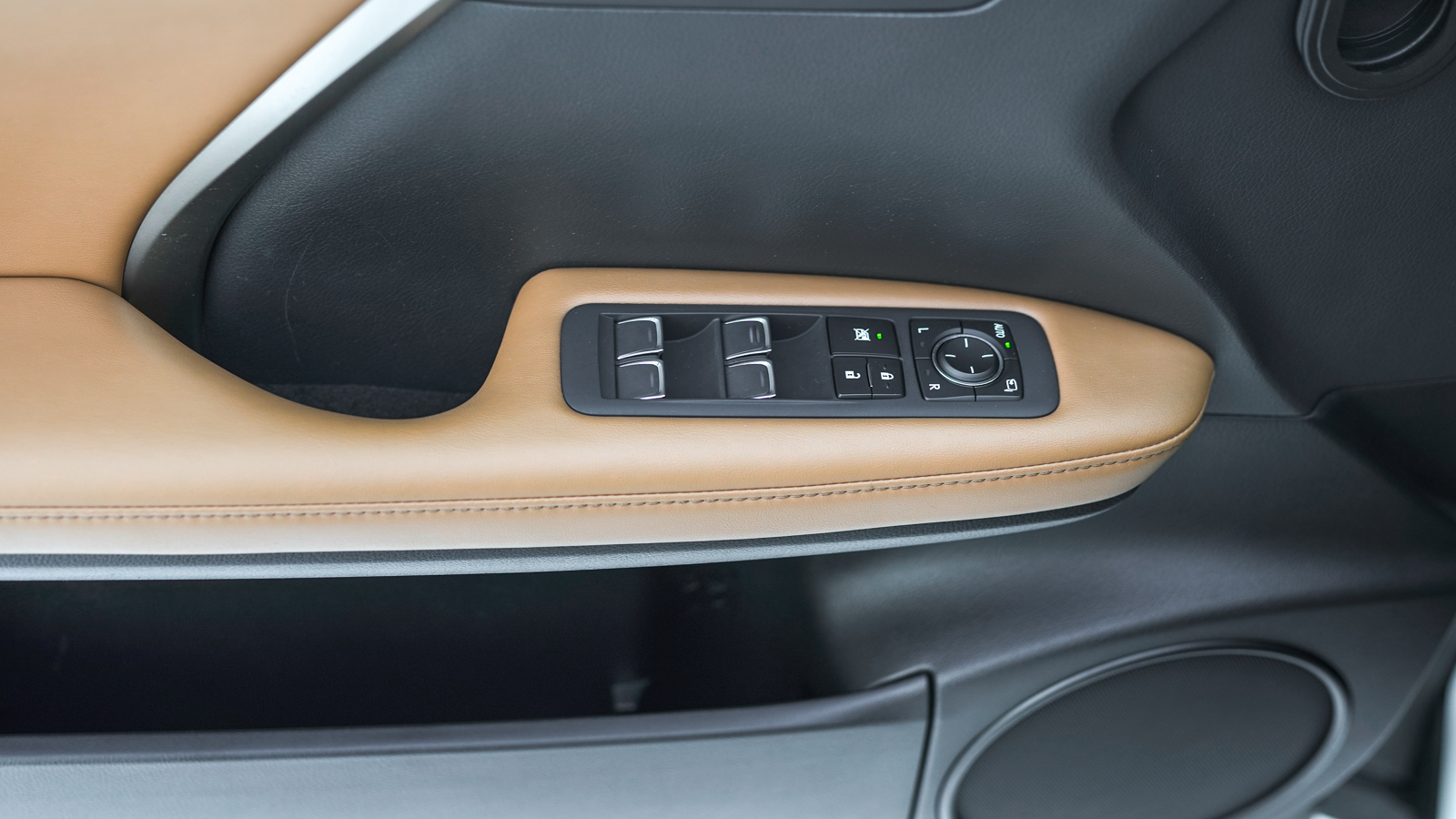 Lexus RX 2022 року, Універсал, Лексус Львів, м.Львів | Фото № 14 Lexus RX 2022 року з пробігом 33363 км, Універсал, Лексус Львів, м.Львів - 2088000 ГРН | Фото № 14