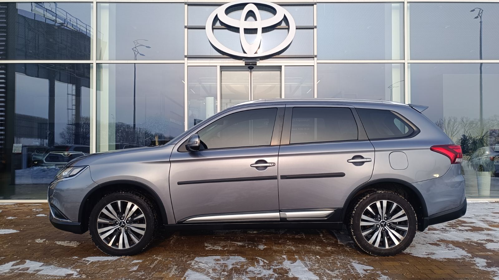 Інші авто MITSUBISHI OUTLANDER 2019 року з пробігом 83519 км, Універсал, Тойота Центр Київ «ВІДІ Аеропорт», м.Київ - 865000 ГРН | Фото № 3