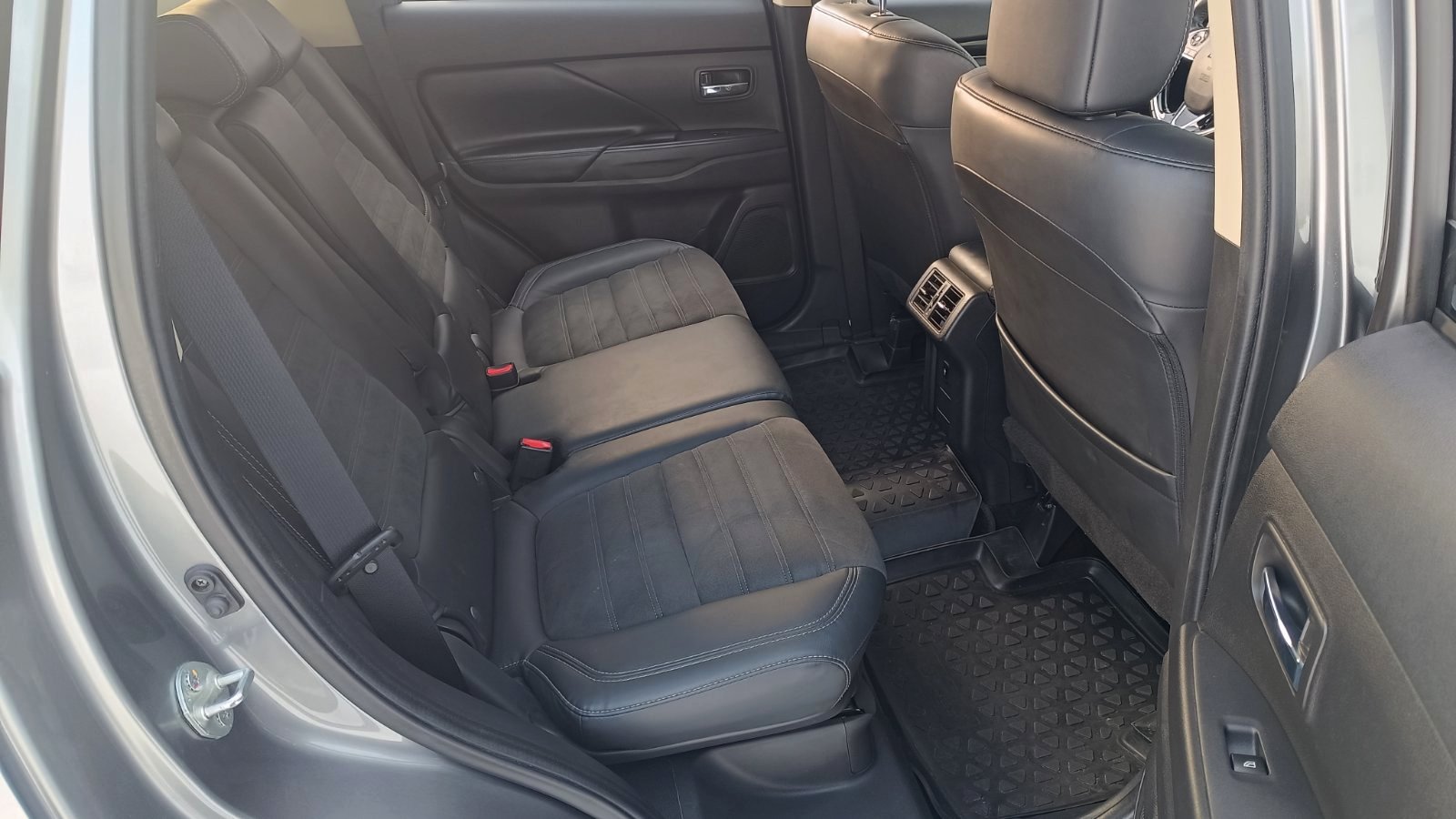 Інші авто MITSUBISHI OUTLANDER 2019 року з пробігом 83519 км, Універсал, Тойота Центр Київ «ВІДІ Аеропорт», м.Київ - 865000 ГРН | Фото № 7