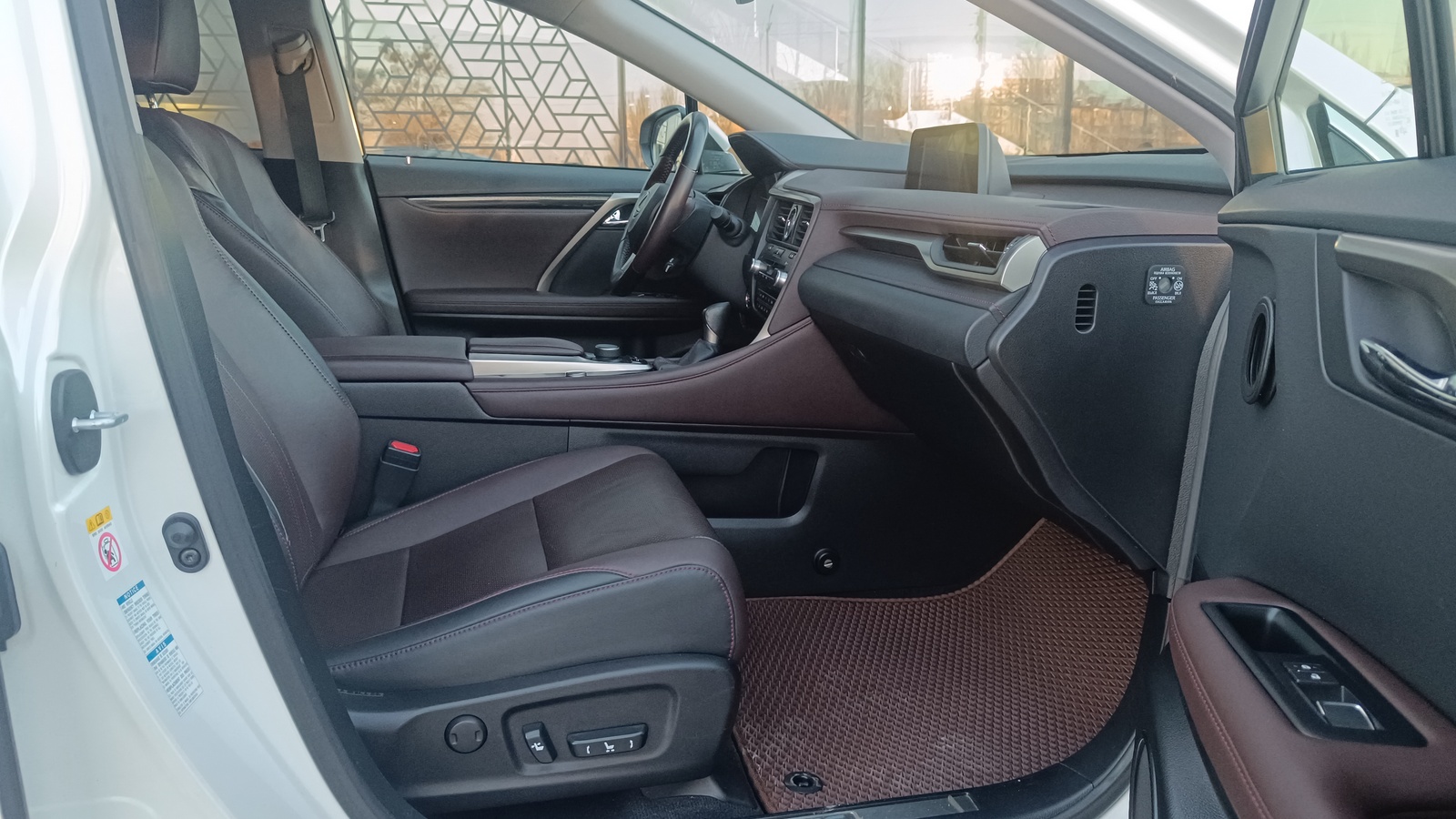 Lexus RX 2017 року з пробігом 37026 км, Універсал, Лексус Київ Захід, м.Київ - 1676000 ГРН | Фото № 6