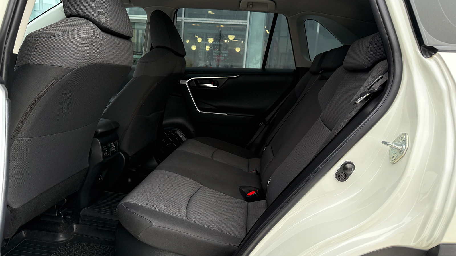 Toyota RAV4 2019 року з пробігом 82239 км, Універсал, Тойота Центр Рівне "Агат Авто", м.Рівне - 1342300 ГРН | Фото № 11