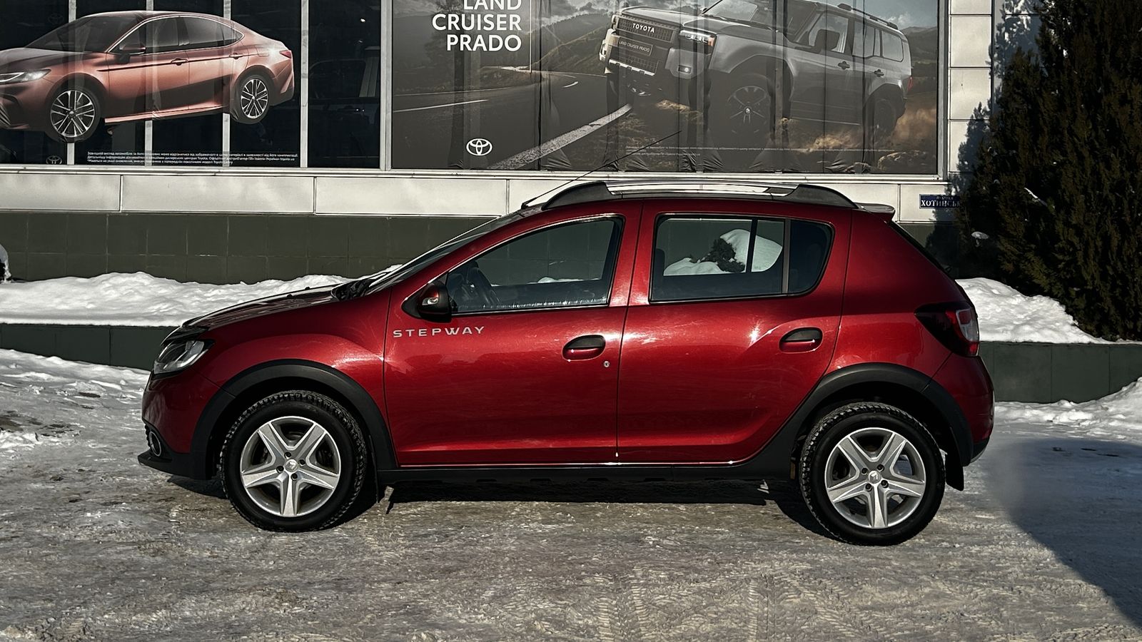 Інші авто RENAULT Stepway 2014 року, Хетчбек, Тойота Центр Чернівці "Олімп-Моторс", м.Чернівці | Фото № 3 Інші авто RENAULT Stepway 2014 року з пробігом 132342 км, Хетчбек, Тойота Центр Чернівці "Олімп-Моторс", м.Чернівці - 355000 ГРН | Фото № 3