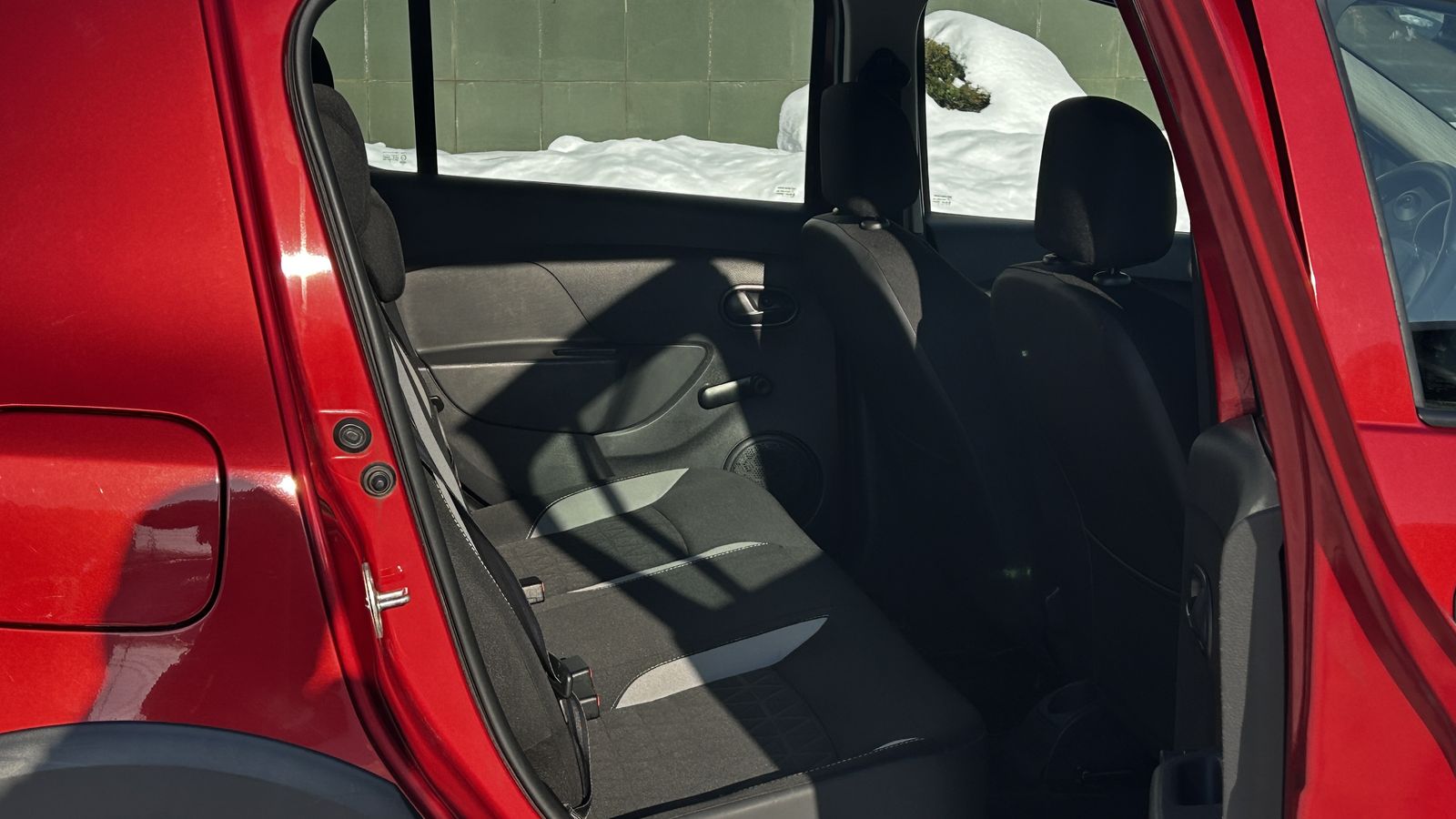 Інші авто RENAULT Stepway 2014 року, Хетчбек, Тойота Центр Чернівці "Олімп-Моторс", м.Чернівці | Фото № 7 Інші авто RENAULT Stepway 2014 року з пробігом 132342 км, Хетчбек, Тойота Центр Чернівці "Олімп-Моторс", м.Чернівці - 355000 ГРН | Фото № 7