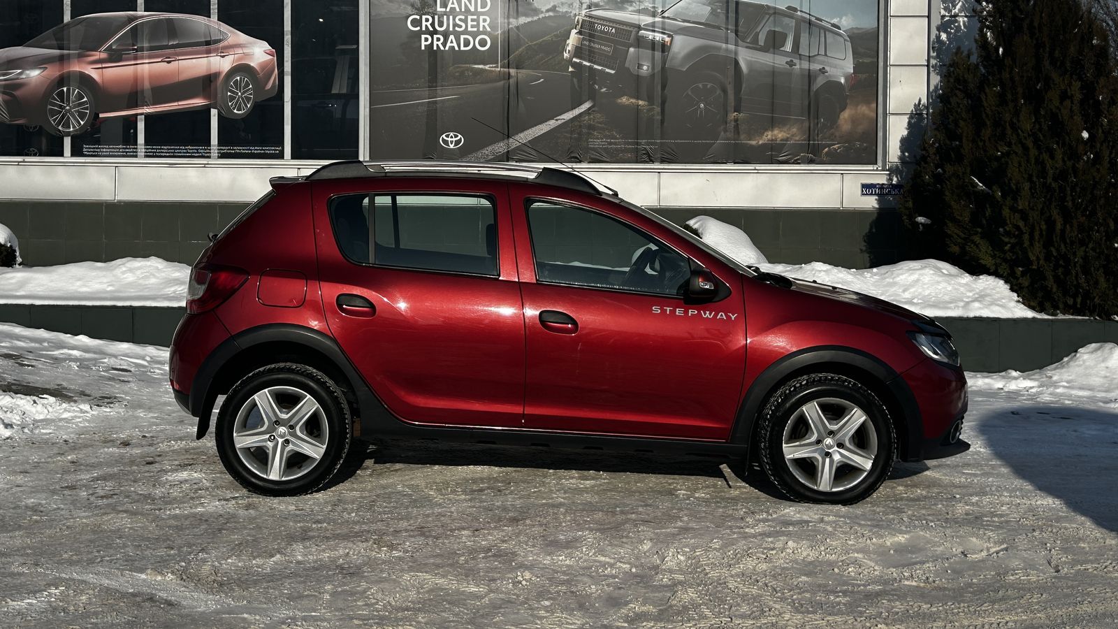 Інші авто RENAULT Stepway 2014 року, Хетчбек, Тойота Центр Чернівці "Олімп-Моторс", м.Чернівці | Фото № 17 Інші авто RENAULT Stepway 2014 року з пробігом 132342 км, Хетчбек, Тойота Центр Чернівці "Олімп-Моторс", м.Чернівці - 355000 ГРН | Фото № 17