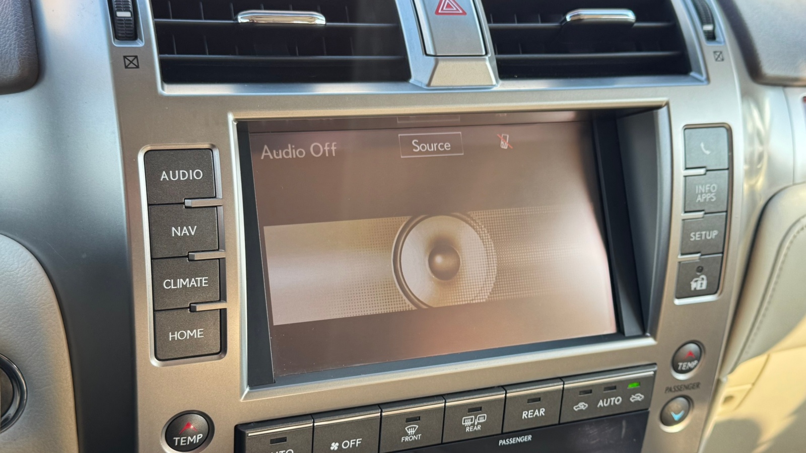 Lexus GX 2015 року з пробігом 192711 км, Універсал, Тойота Центр Івано-Франківськ "Класик-Авто", м.Івано-Франківськ - 1415000 ГРН | Фото № 15