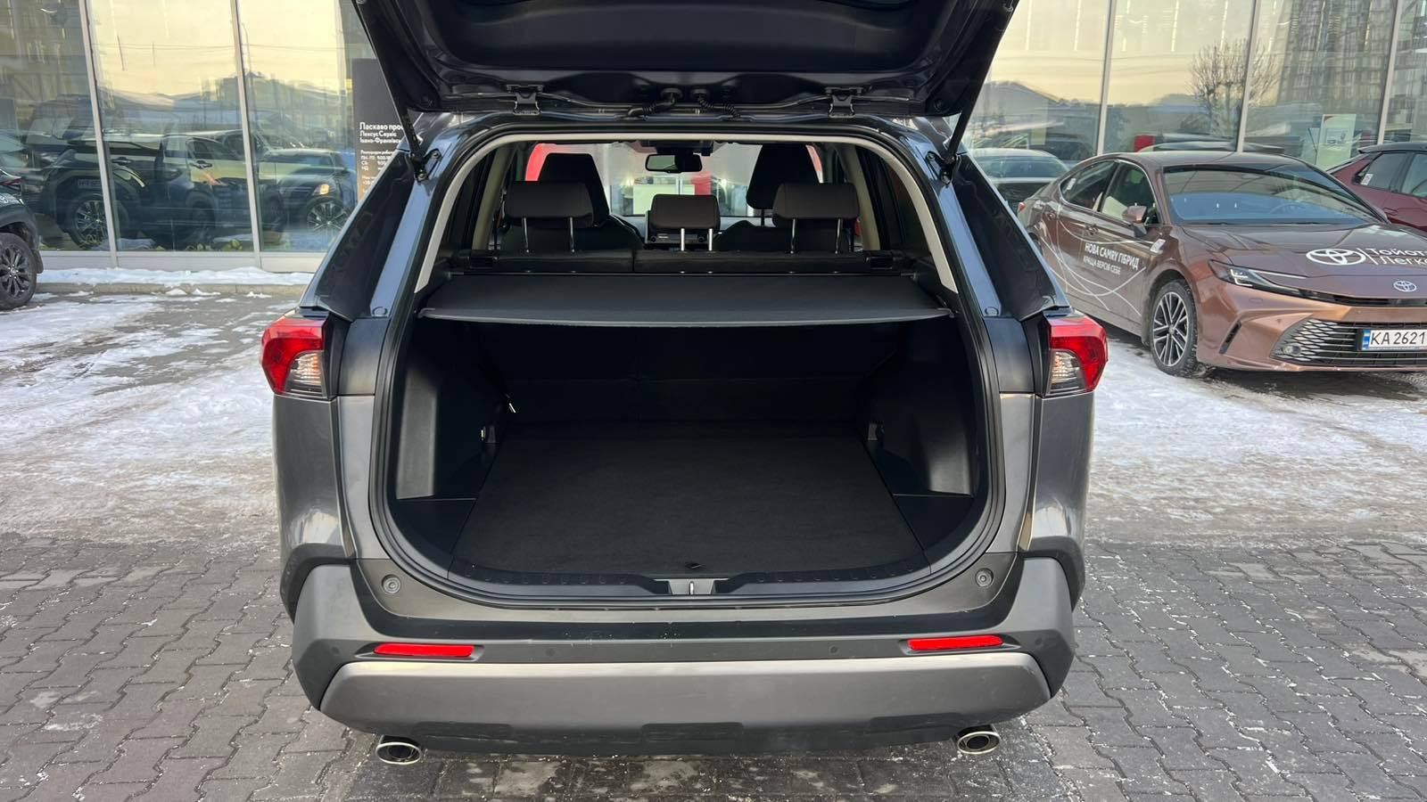 Toyota RAV4 2020 року, Універсал, Тойота Центр Івано-Франківськ "Класик-Авто", м.Івано-Франківськ | Фото № 10 Toyota RAV4 2020 року з пробігом 72134 км, Універсал, Тойота Центр Івано-Франківськ "Класик-Авто", м.Івано-Франківськ - 1372000 ГРН | Фото № 10