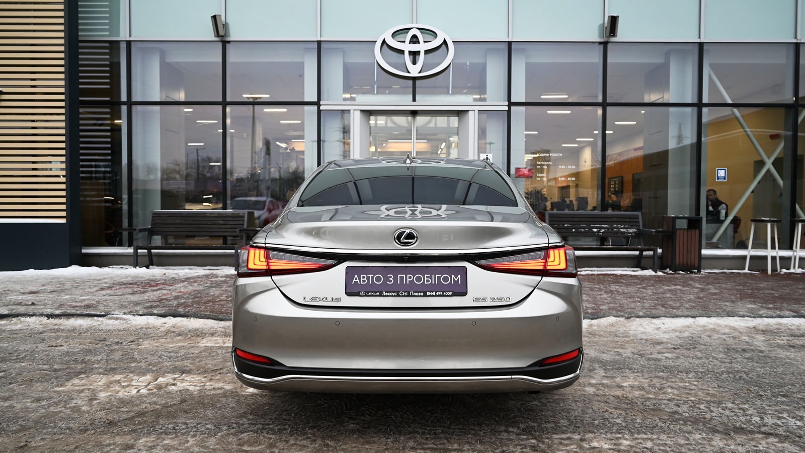 Lexus ES 2021 року з пробігом 149750 км, Седан, Тойота Центр Київ "Сіті Плаза", м.Київ - 1540700 ГРН | Фото № 4