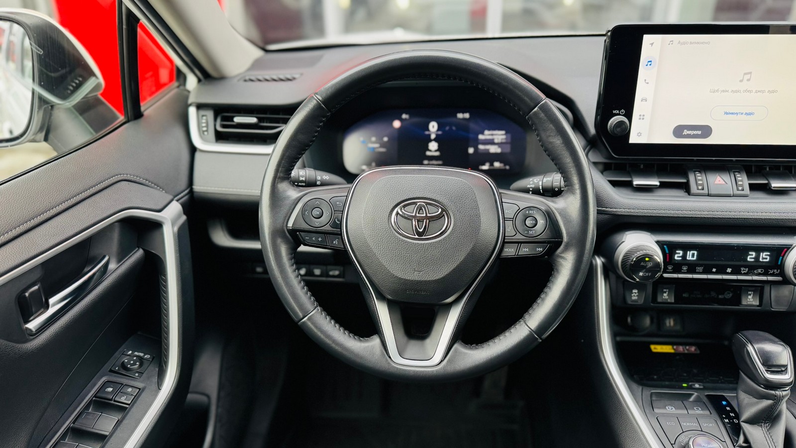 Toyota RAV4 2023 року, Універсал, Тойота Центр Тернопіль "Кристал Моторс", м.Тернопіль | Фото № 9 Toyota RAV4 2023 року з пробігом 116921 км, Універсал, Тойота Центр Тернопіль "Кристал Моторс", м.Тернопіль - 1280000 ГРН | Фото № 9