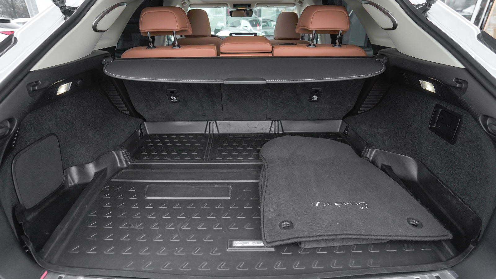 Lexus RX 450h 2021 року з пробігом 39196 км, Універсал, Лексус Львів, м.Львів - 2610000 ГРН | Фото № 10